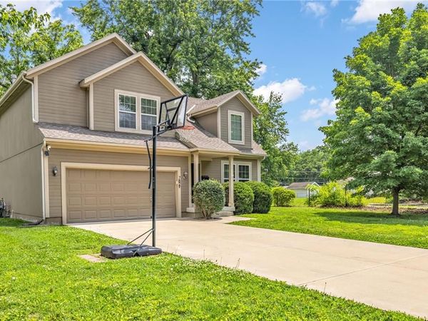 7829 Benson Street, Overland Park, KS 66204