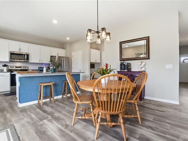 5355 Windbrooke Drive, Tipp City, OH 45371 Photo 12