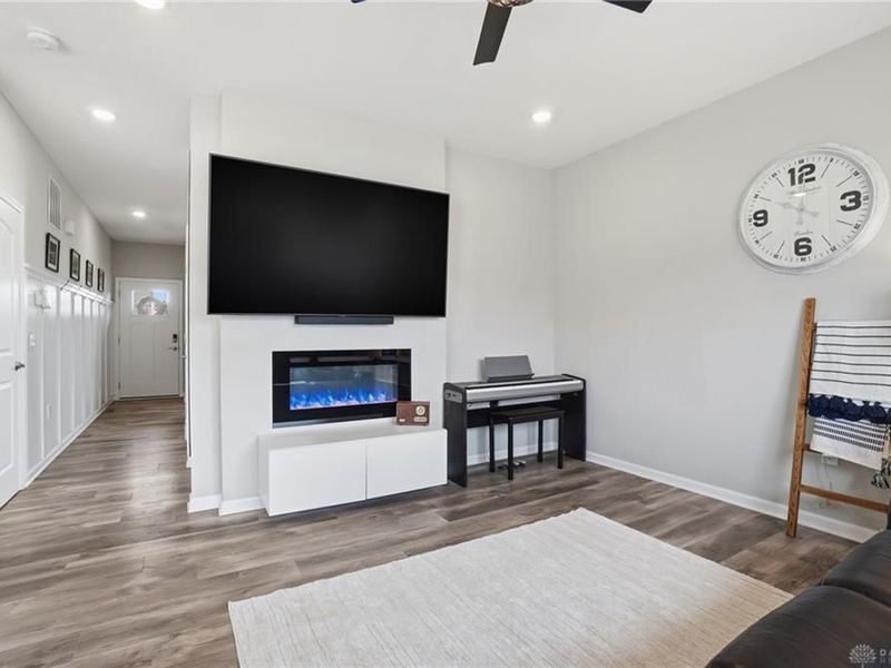 5355 Windbrooke Drive, Tipp City, OH 45371 Photo 8