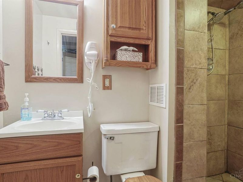 7845 Livingston Road, Colerain Township, OH 45247 Photo 33