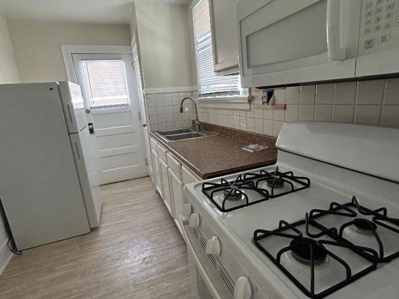 594 De Votie Avenue, Cincinnati, OH 45225 Photo 3