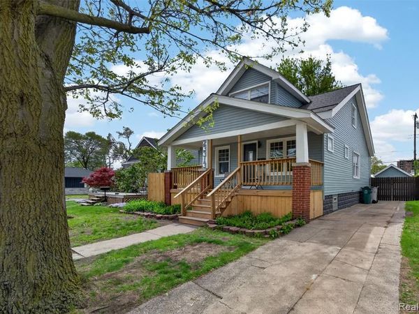 23313 Carlisle Avenue, Hazel Park, MI 48030