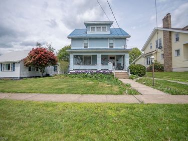 77 4th Street NE, Carrollton, OH 44615
