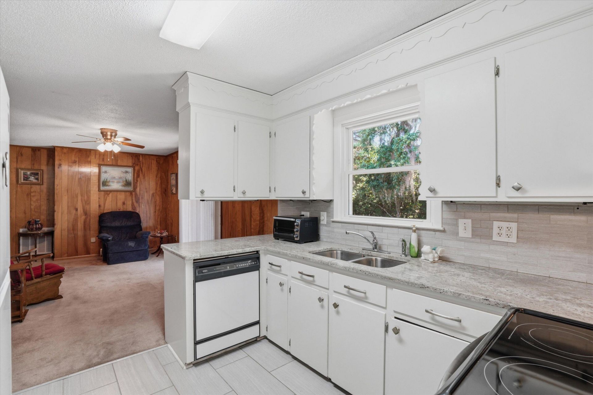 5312 Chantilly Lane Photo 11