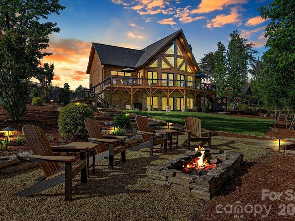 3097 W Moonlight Place, Morganton, NC 28655