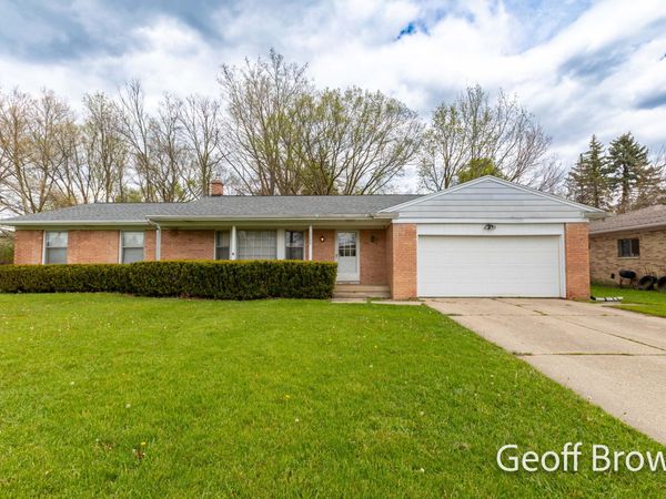 1705 Kendall Street SE, Grand Rapids, MI 49508