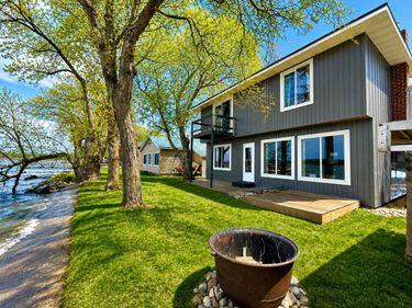 156 Dewey Street, Welcome, MN 56181