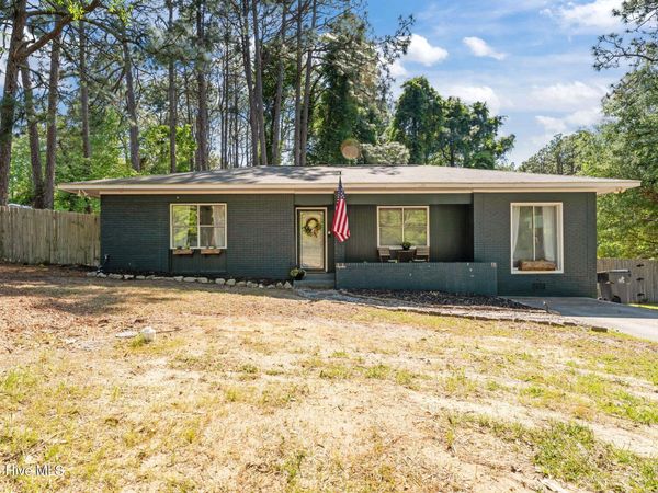 580 W Maine Avenue, Southern Pines, NC 28387