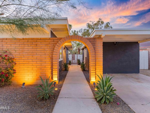 3728 E SUNNYSIDE Drive, Phoenix, AZ 85028