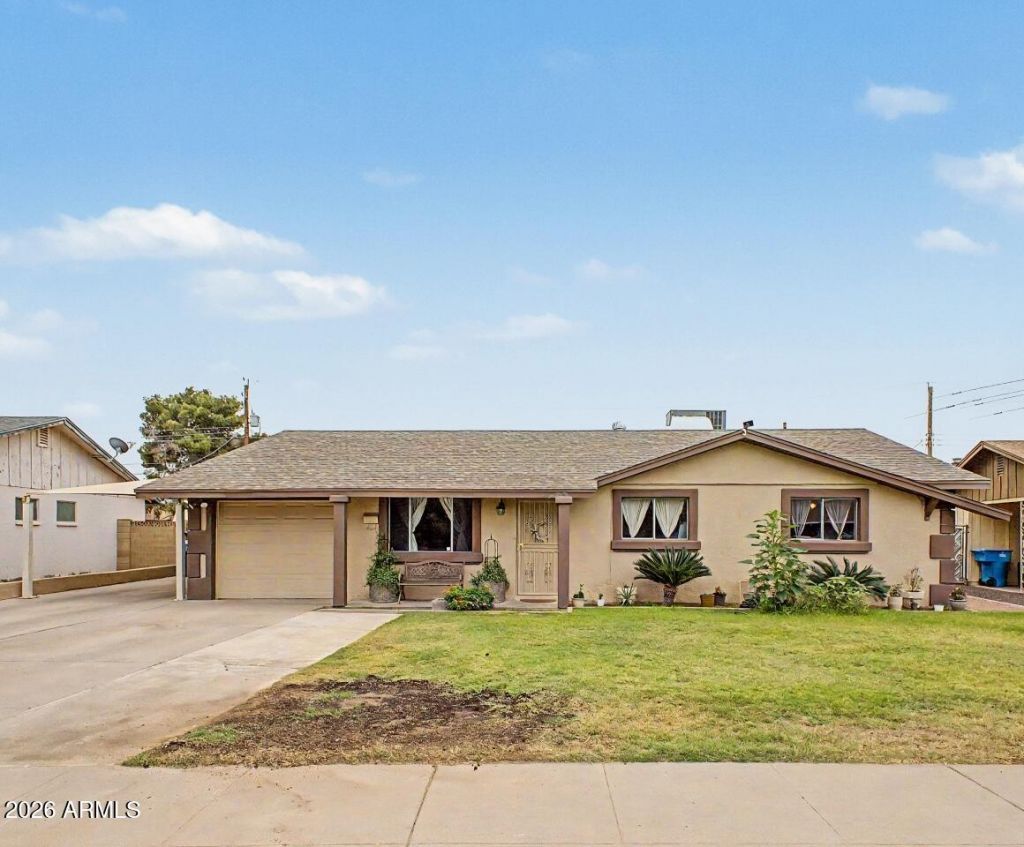 3613 W Echo Lane, Phoenix, AZ 85051 Main Photo