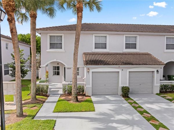 16864 SW 1st Pl , Pembroke Pines, FL 33027