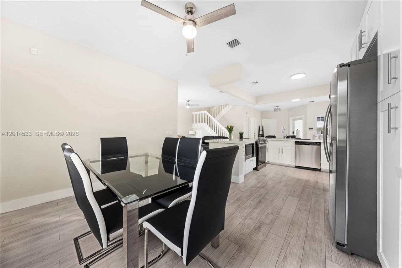 16864 SW 1st Pl , Pembroke Pines, FL 33027 Photo