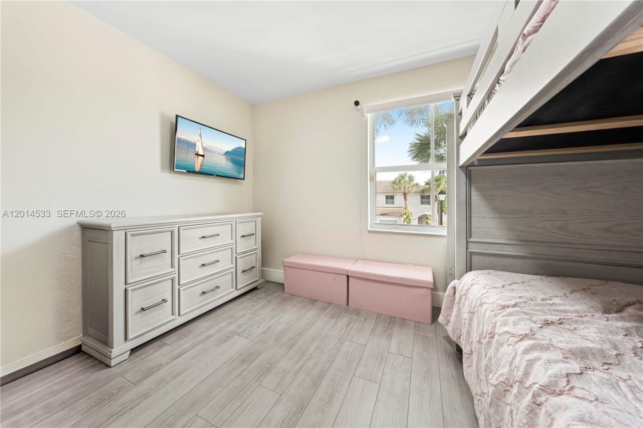 16864 SW 1st Pl , Pembroke Pines, FL 33027 Photo