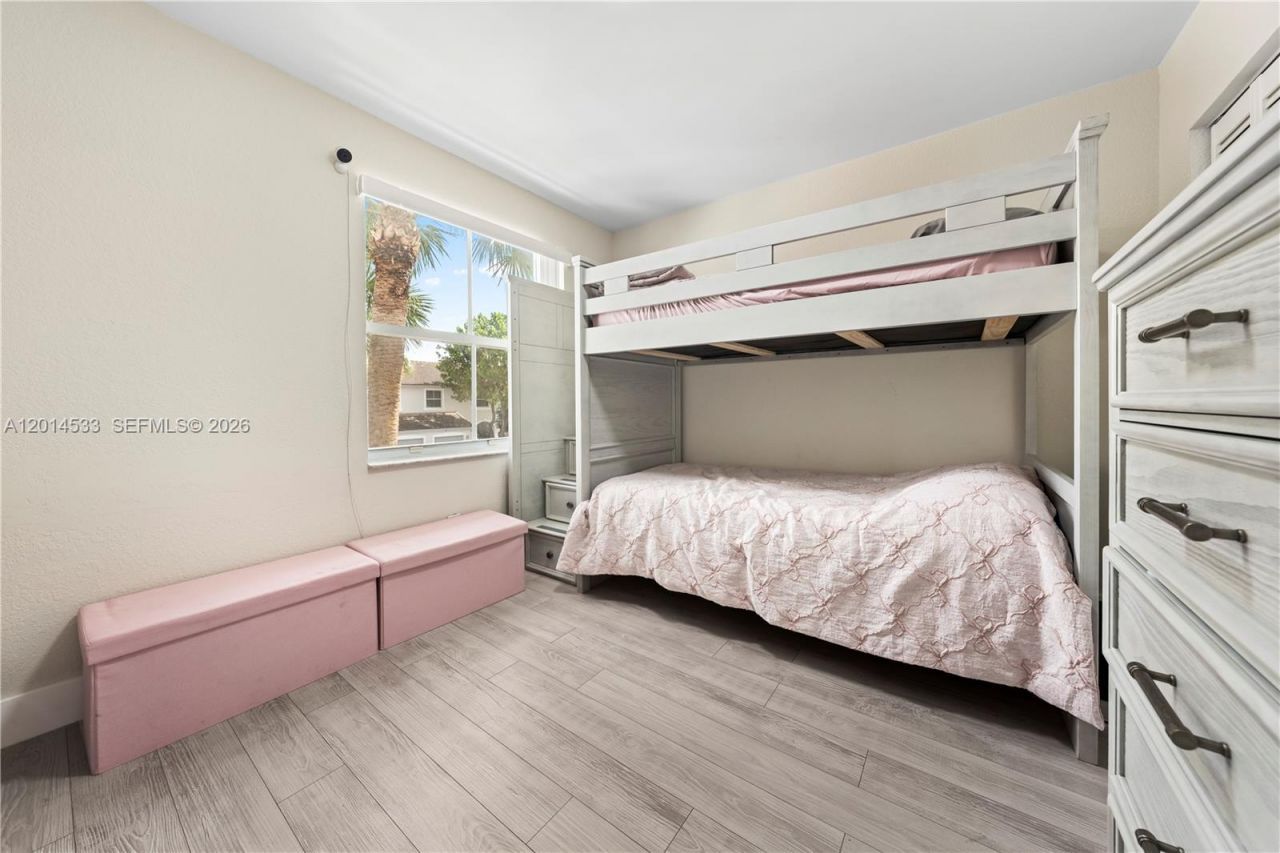16864 SW 1st Pl , Pembroke Pines, FL 33027 Photo