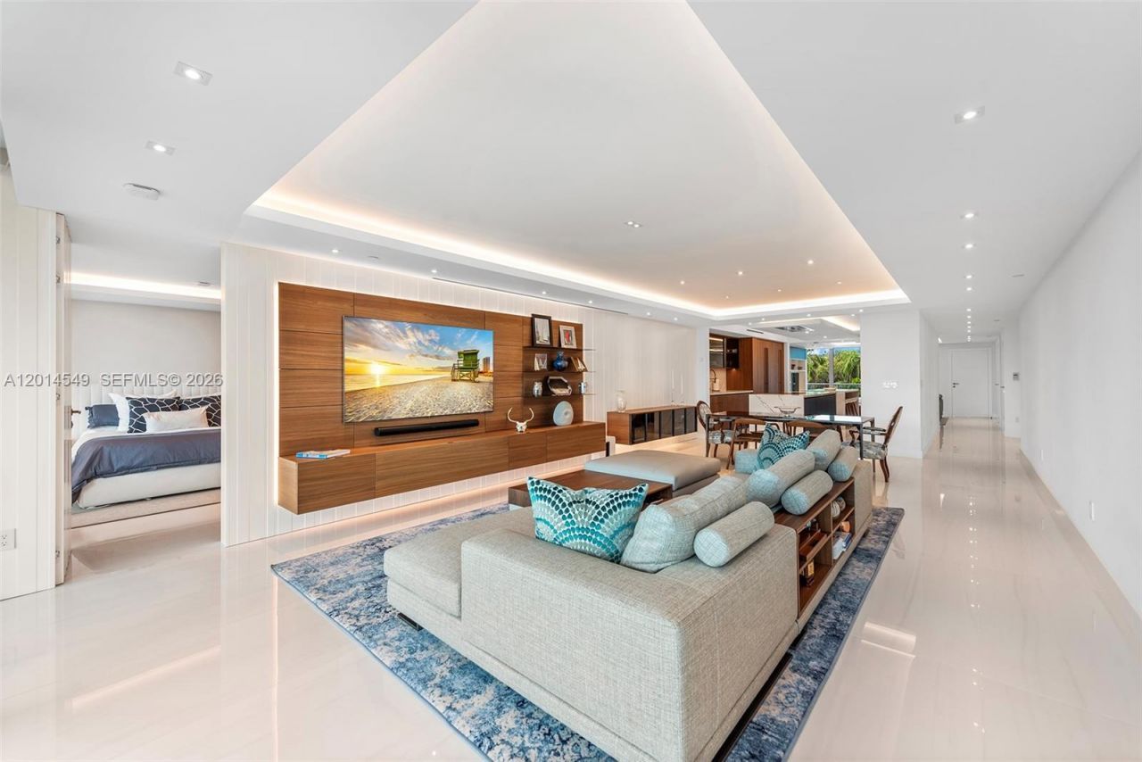 2627 S Bayshore Dr , Unit 603, Miami, FL 33133 Photo