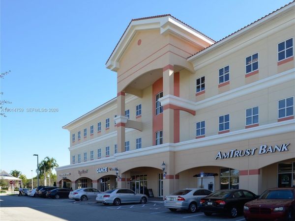 15800 Pines Blvd , Unit 302, Pembroke Pines, FL 33027