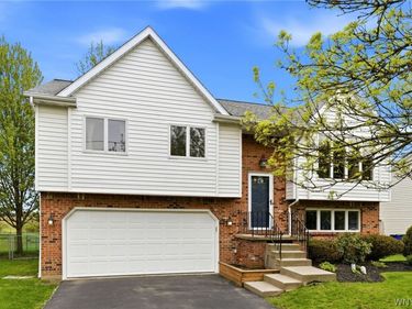 141 Lyndhurst Road, Buffalo, NY 14221