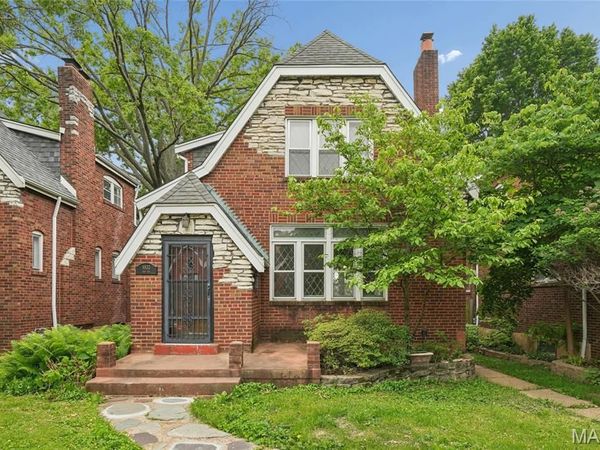5532 Rosa Avenue, St Louis, MO 63109