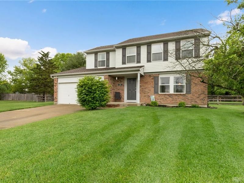 8446 Highridge Drive, West Chester, OH 45069 Photo 4