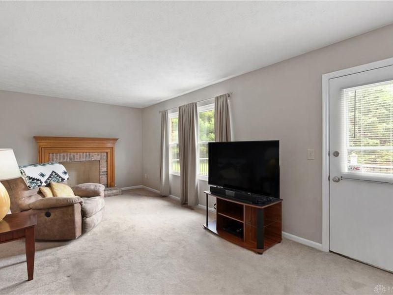 8446 Highridge Drive, West Chester, OH 45069 Photo 5