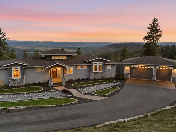 15723 N Adeline Ln, Spokane, WA 99208