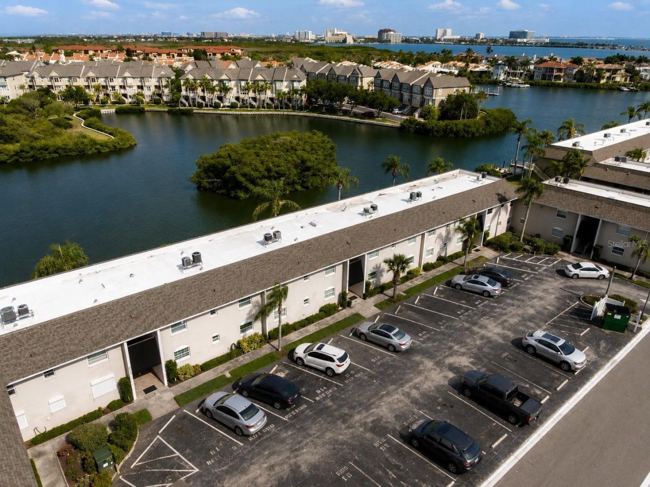 8804 Bay Pointe Drive, Unit 204, Tampa, FL 33615 Photo