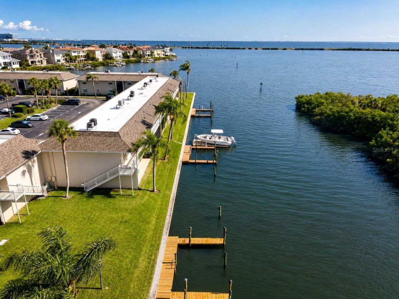 8804 Bay Pointe Drive, Unit 204, Tampa, FL 33615 Photo