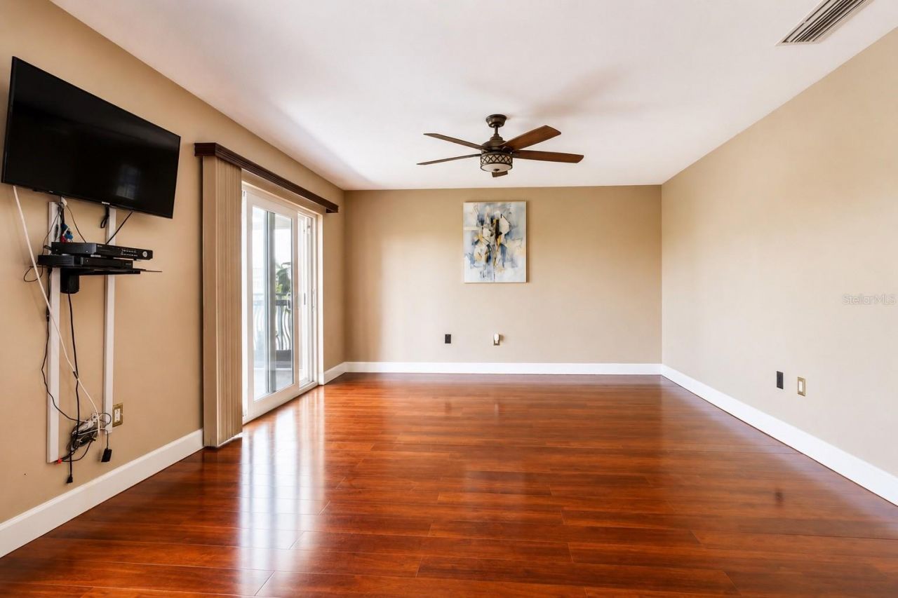 8804 Bay Pointe Drive, Unit 204, Tampa, FL 33615 Photo