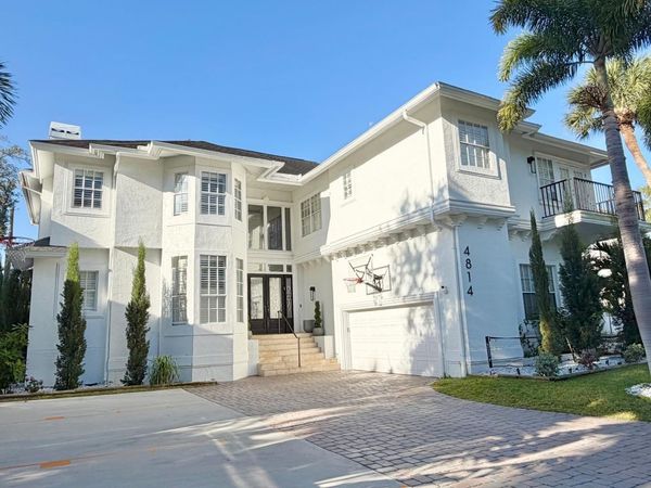 4814 W BEACHWAY DRIVE, TAMPA, FL 33609