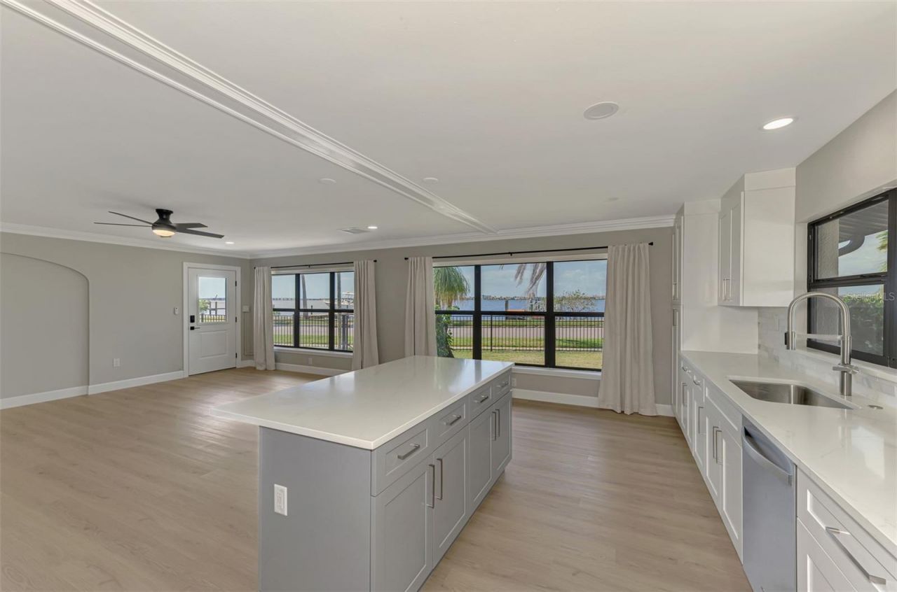 1822 Riverside Drive E, Bradenton, FL 34208 Photo