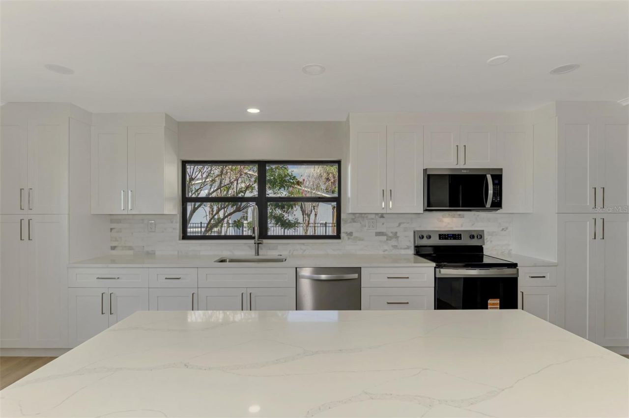 1822 Riverside Drive E, Bradenton, FL 34208 Photo