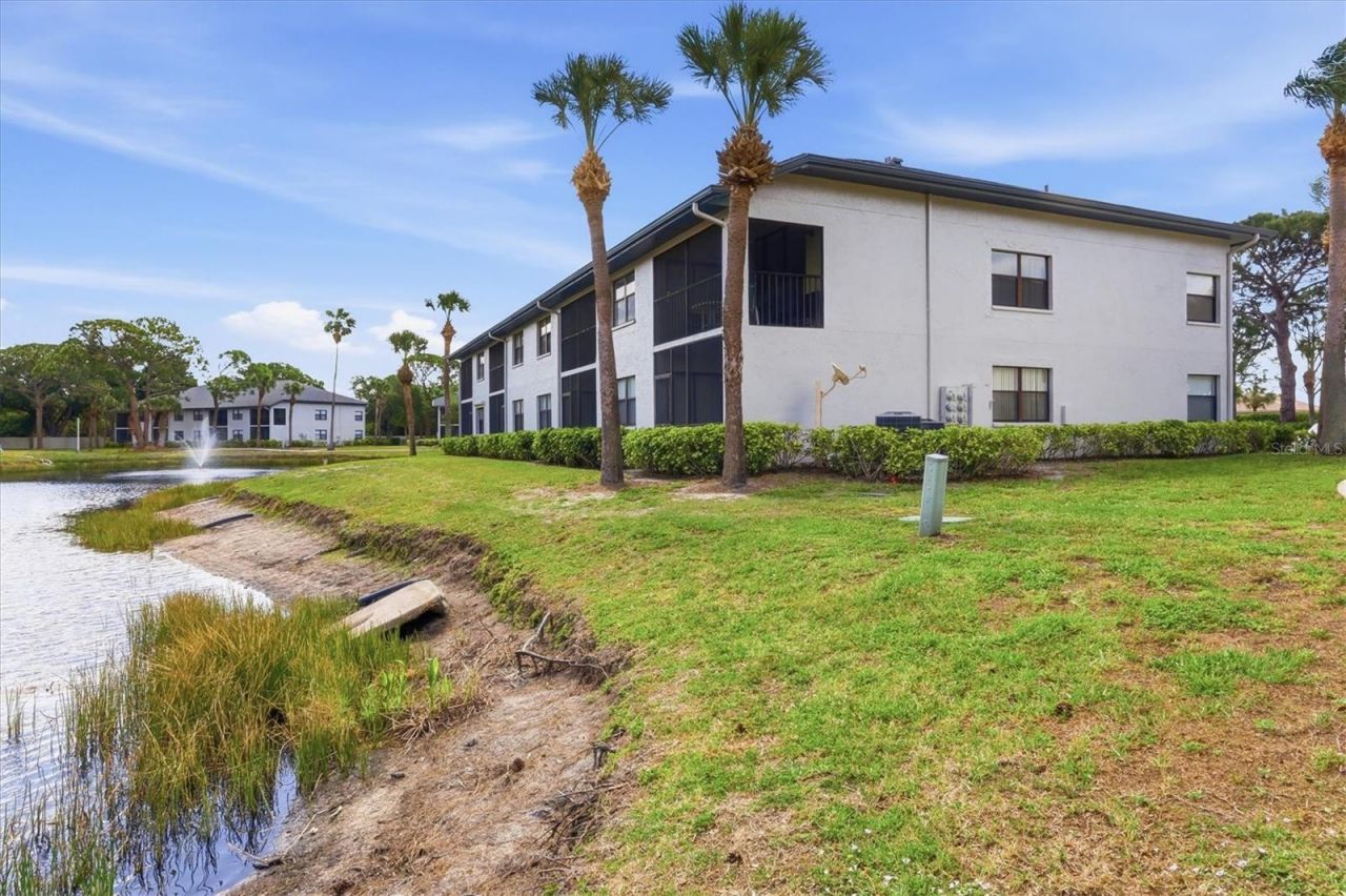 4430 47th Avenue W, Unit 202, Bradenton, FL 34210 Photo