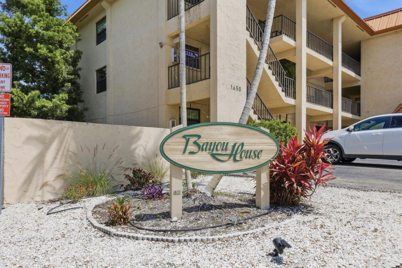 1650 Pine Tree Lane , Unit 103, Sarasota, FL 34236 Photo