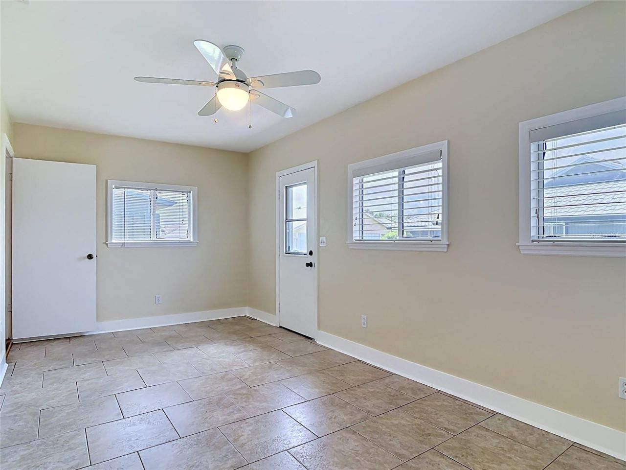 49 Bogey Circle, New Smyrna Beach, FL 32168 Photo