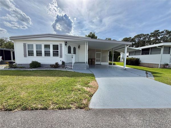 115 BOUGAINVILLEA DRIVE , LEESBURG, FL 34748