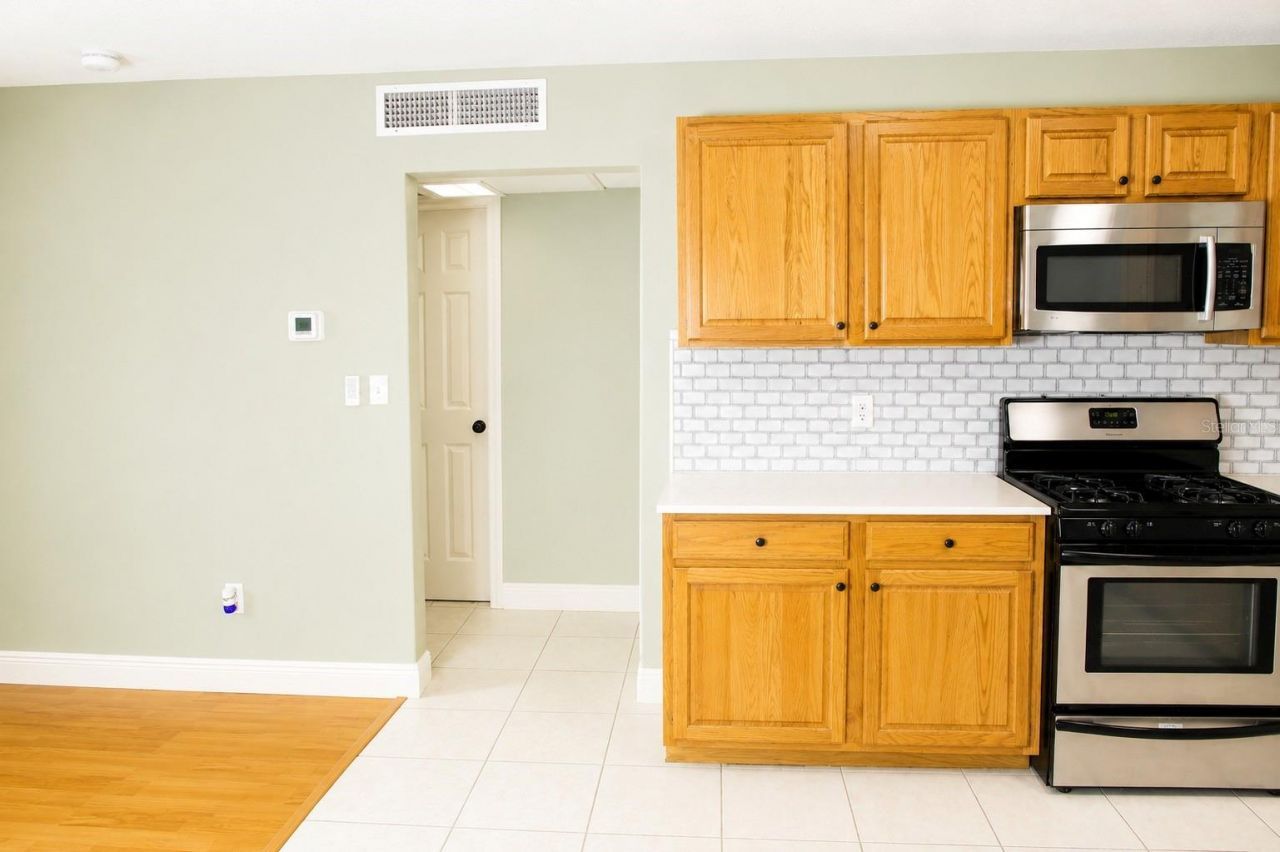 1700 SW 16th Court, Unit D22, Gainesville, FL 32608 Photo