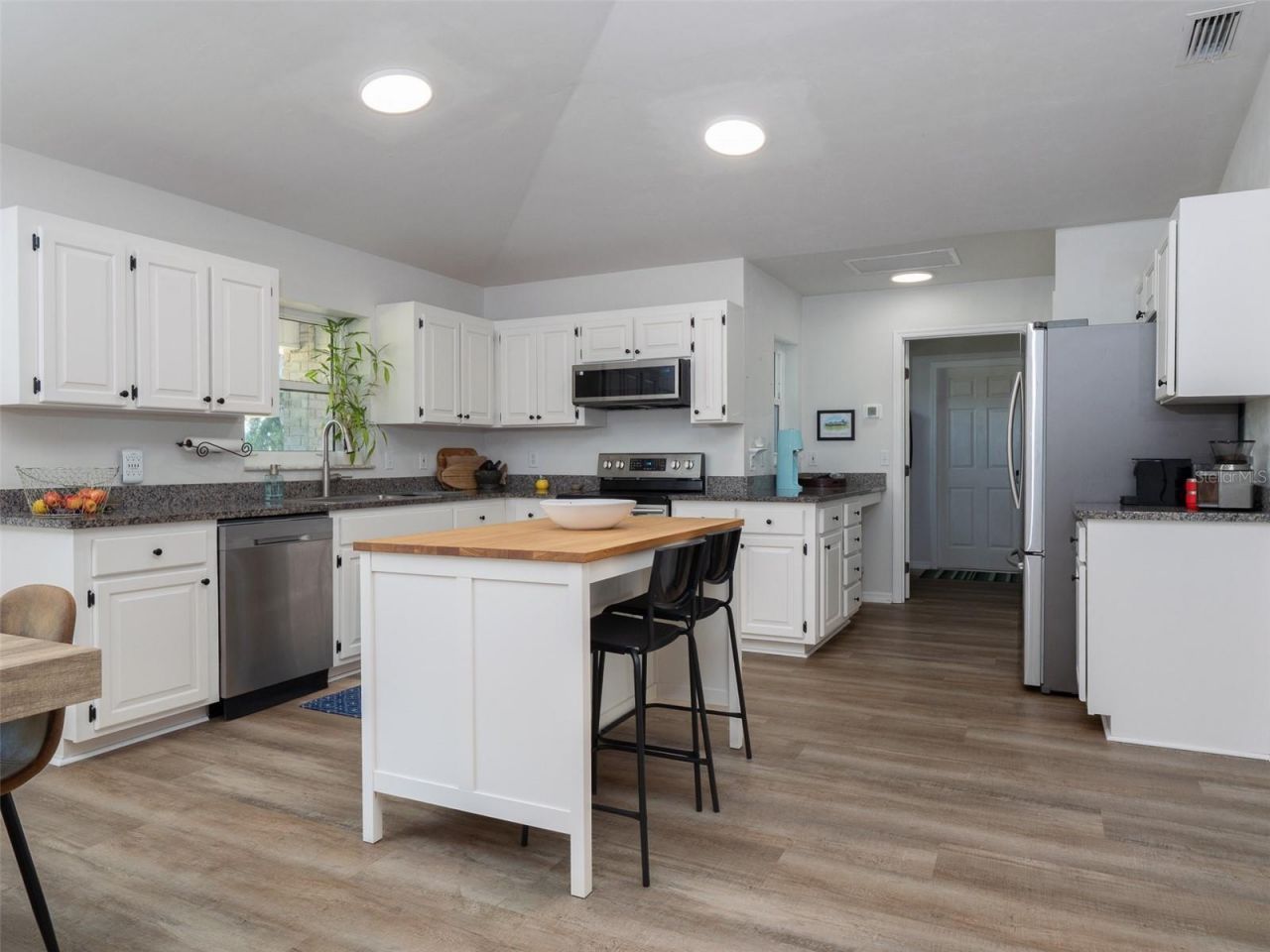 23053 NW 142nd Avenue , High Springs, FL 32643 Photo