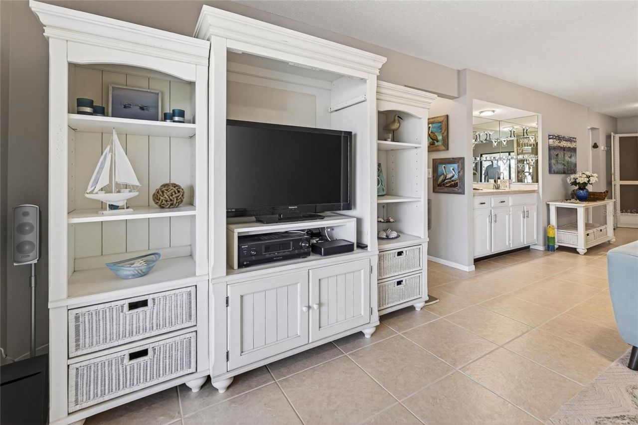 360 Three Lakes Lane, Unit J, Venice, FL 34285 Photo