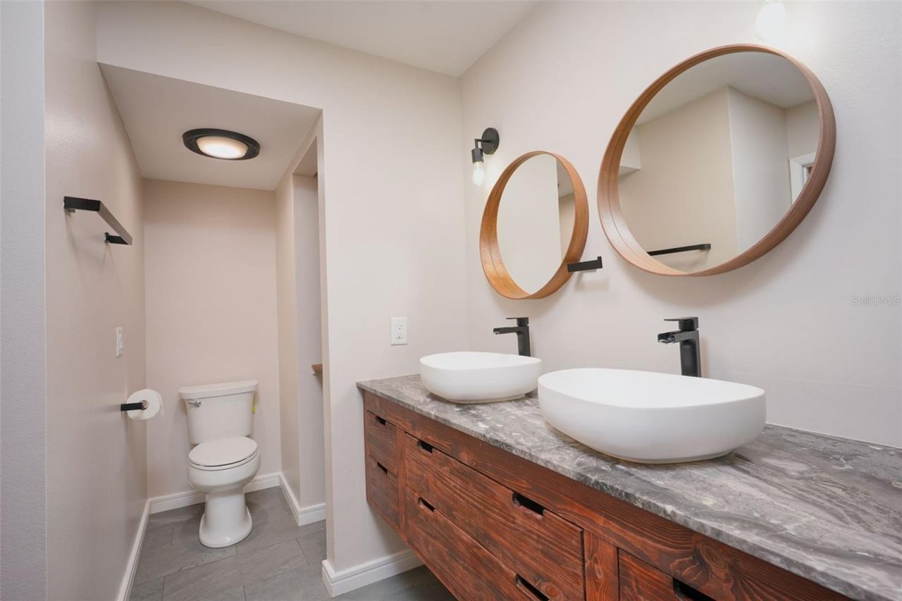 5328 Alcom Drive , Orlando, FL 32812 Photo