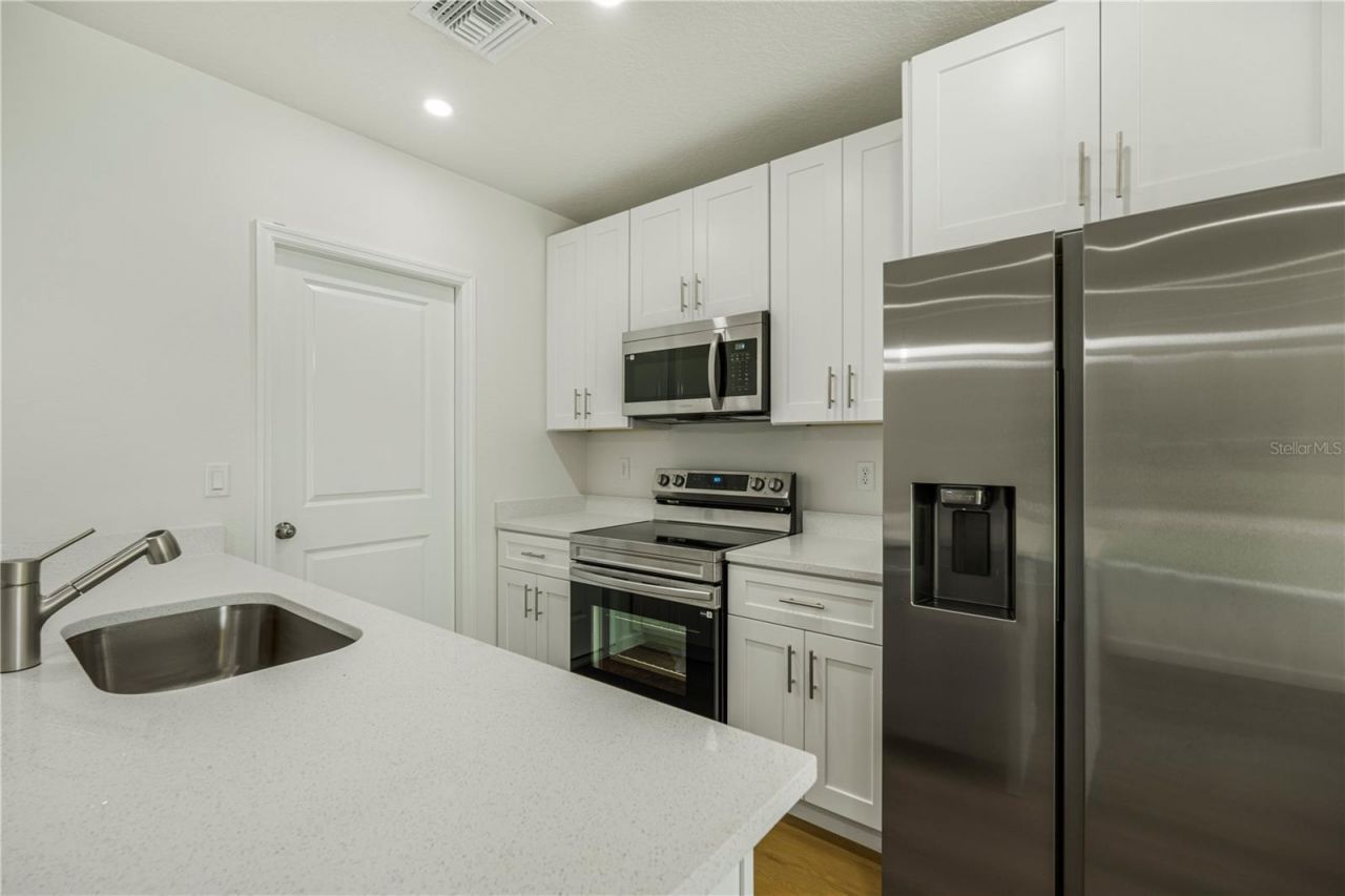 525-526 Pine Lane, Eustis, FL 32726 Photo