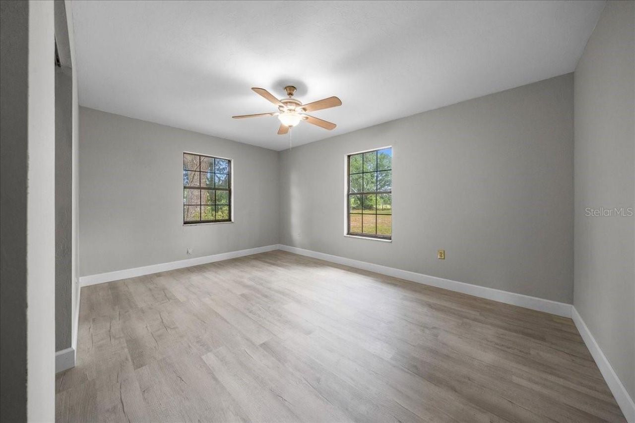 1869 SW 32nd Place , Bell, FL 32619 Photo