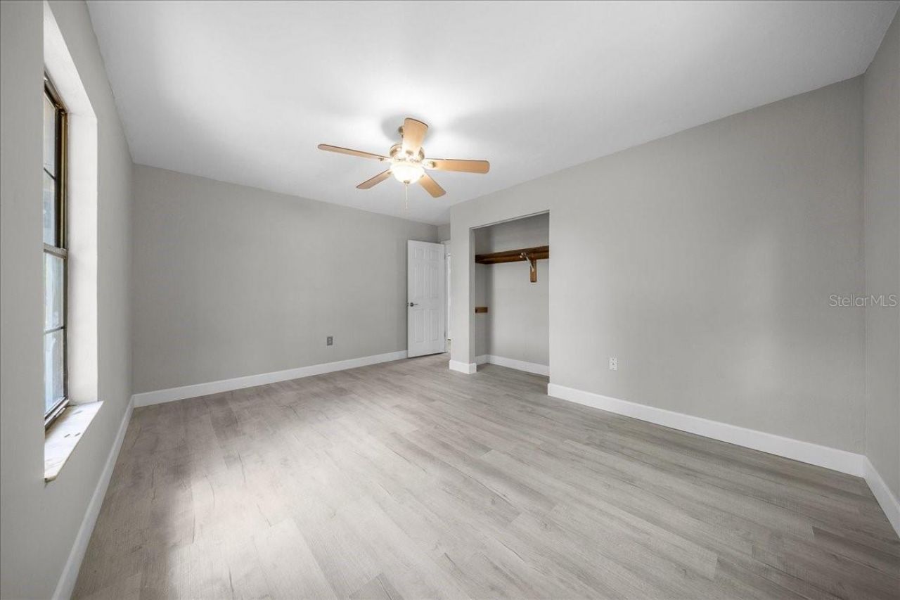 1869 SW 32nd Place , Bell, FL 32619 Photo