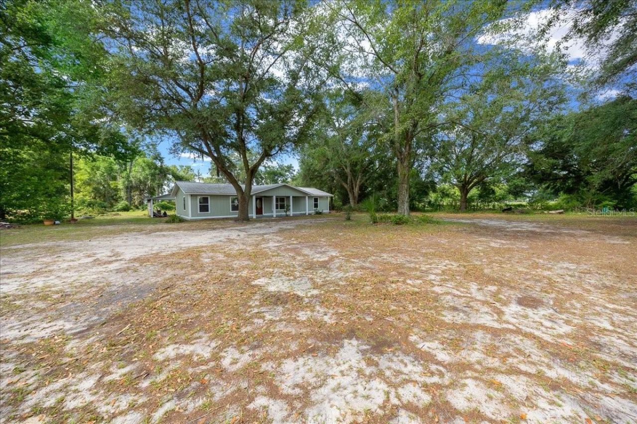 1869 SW 32nd Place, Bell, FL 32619 Photo