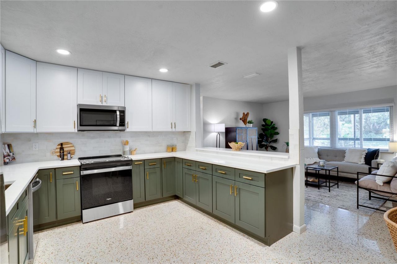 5135 101st Street N, Saint Petersburg, FL 33708 Photo