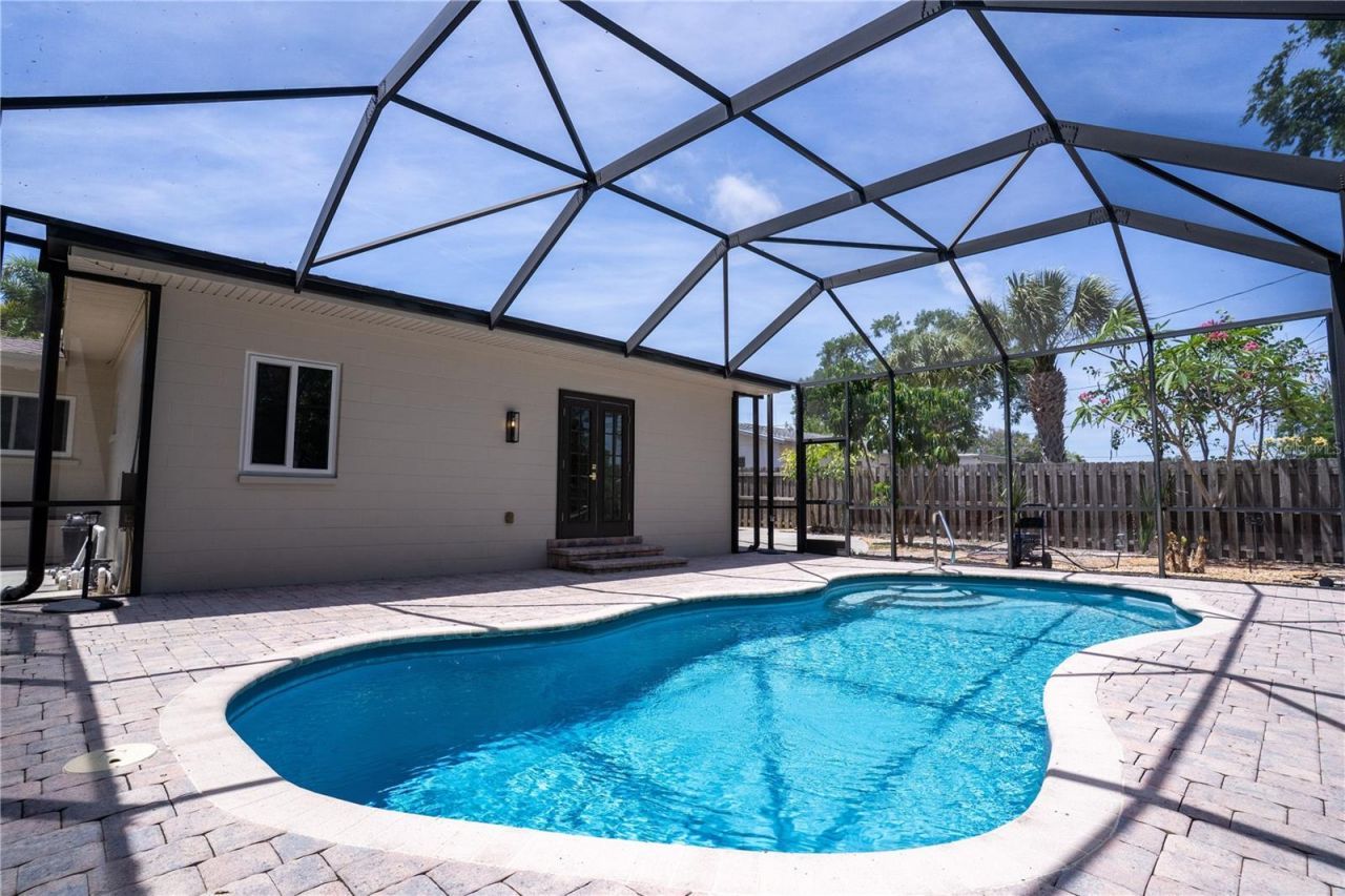 5135 101st Street N, Saint Petersburg, FL 33708 Photo