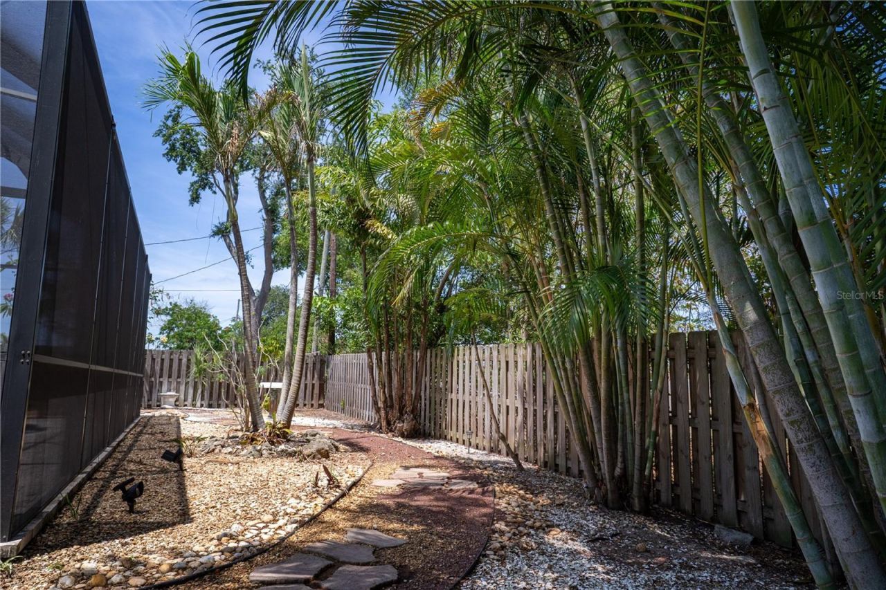 5135 101st Street N, Saint Petersburg, FL 33708 Photo