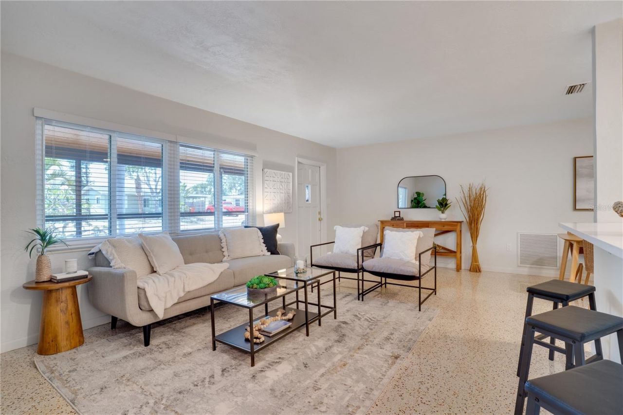 5135 101st Street N, Saint Petersburg, FL 33708 Photo