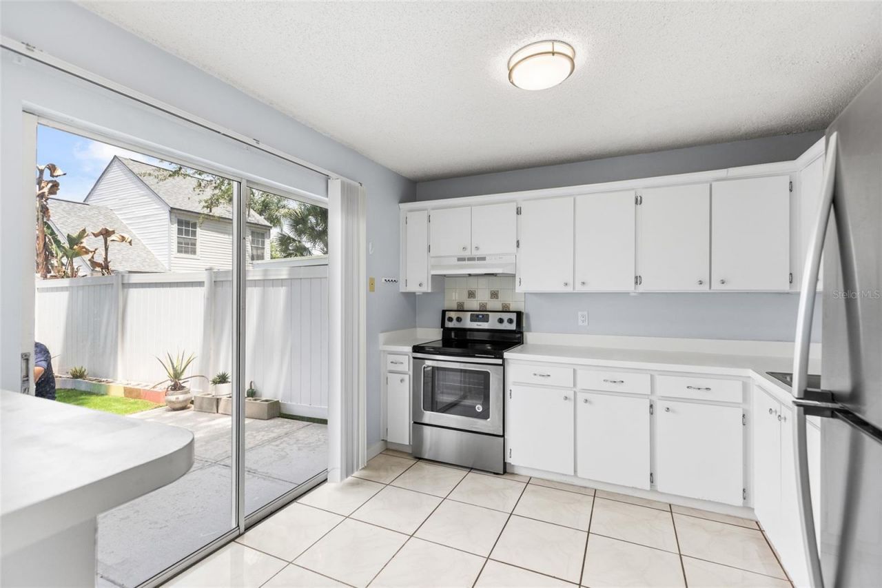 7608 Willow Park Drive, Temple Terrace, FL 33637 Photo