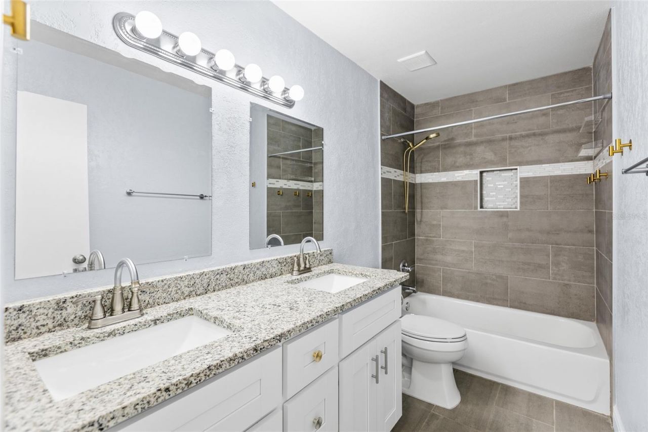 7608 Willow Park Drive, Temple Terrace, FL 33637 Photo
