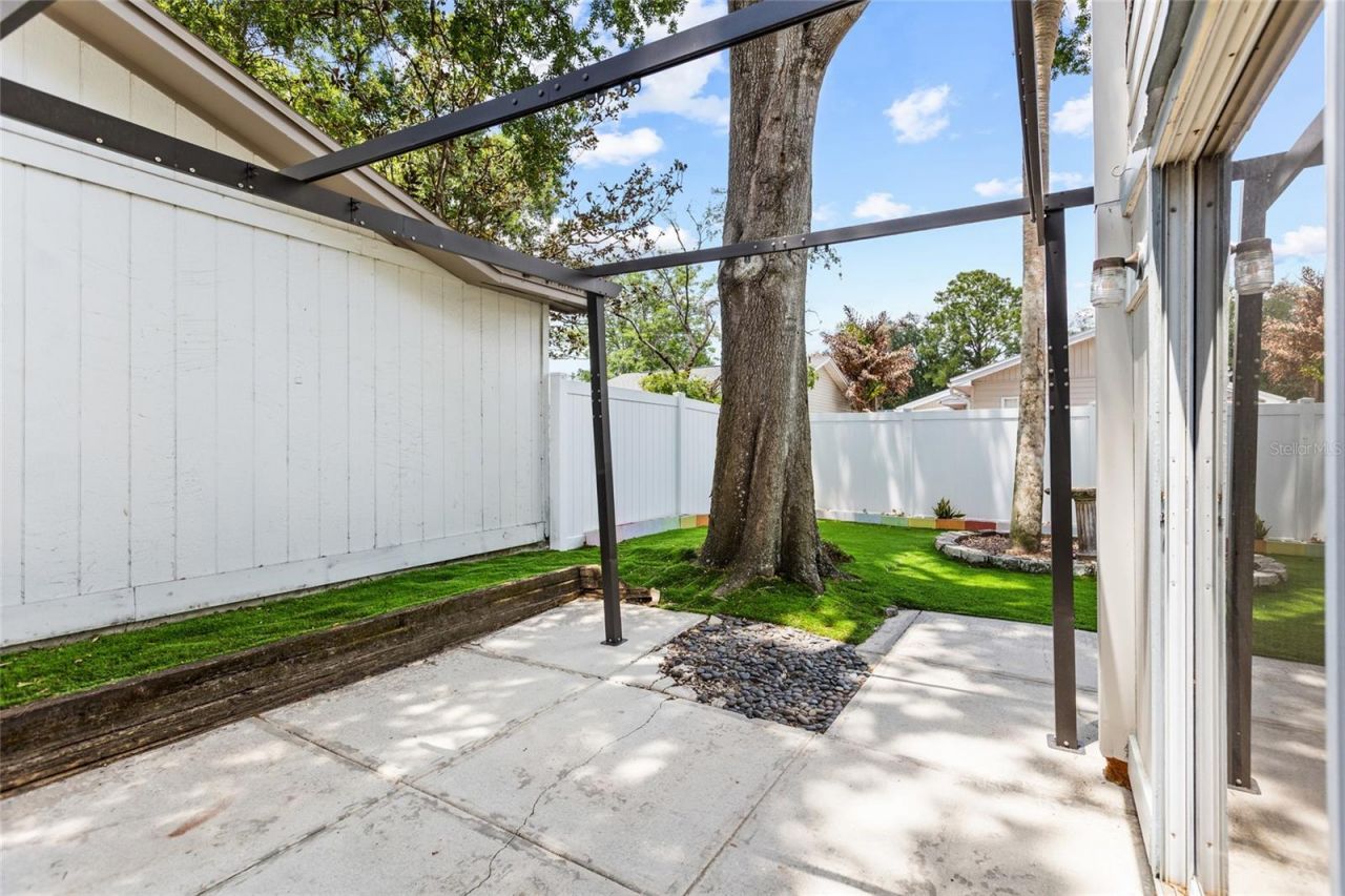 7608 Willow Park Drive, Temple Terrace, FL 33637 Photo